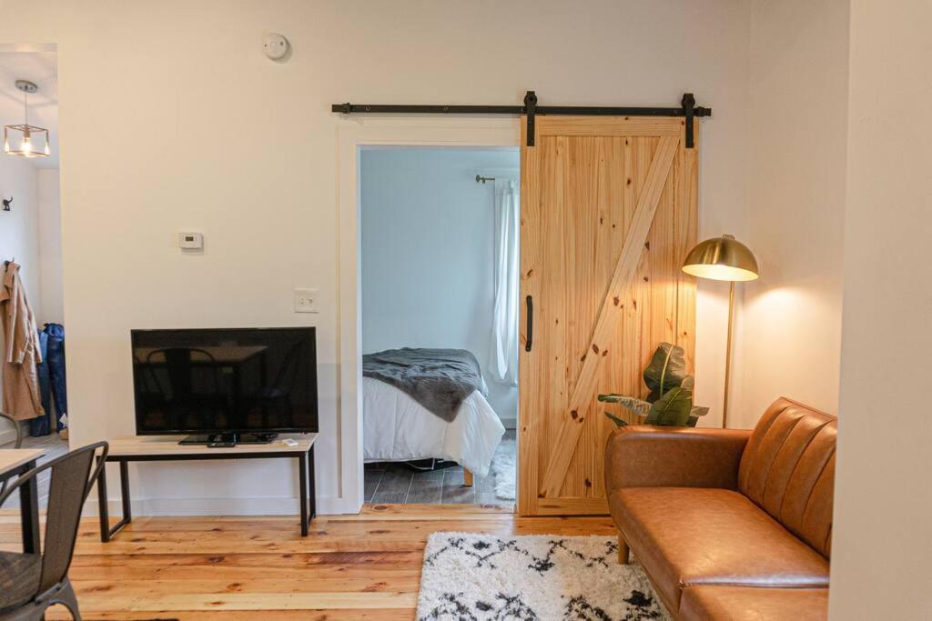 Campfire Cottage Fireplace, Fire Pit & No Chores! Kingston Extérieur photo