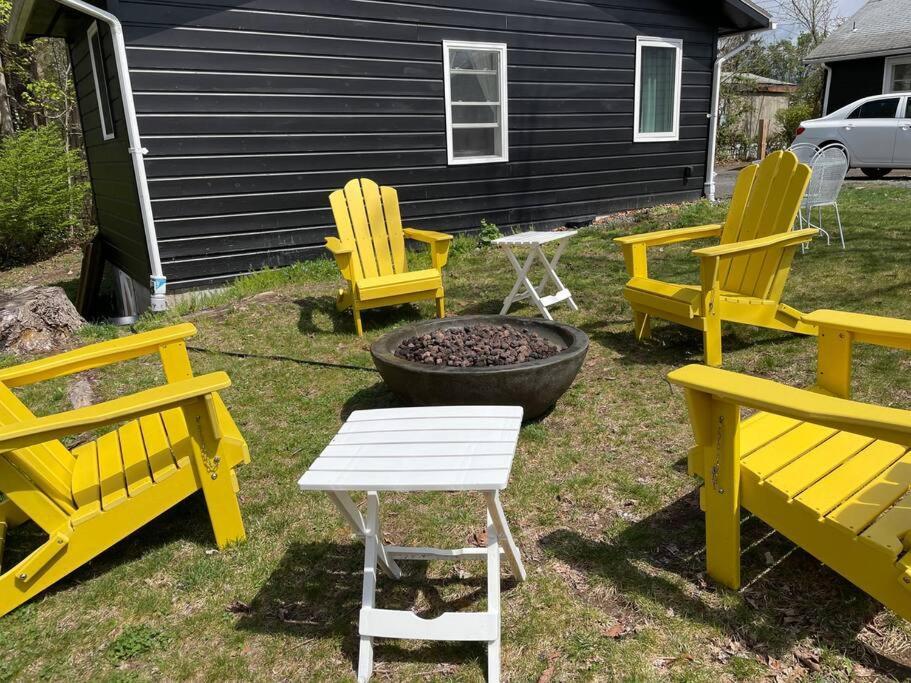 Campfire Cottage Fireplace, Fire Pit & No Chores! Kingston Extérieur photo